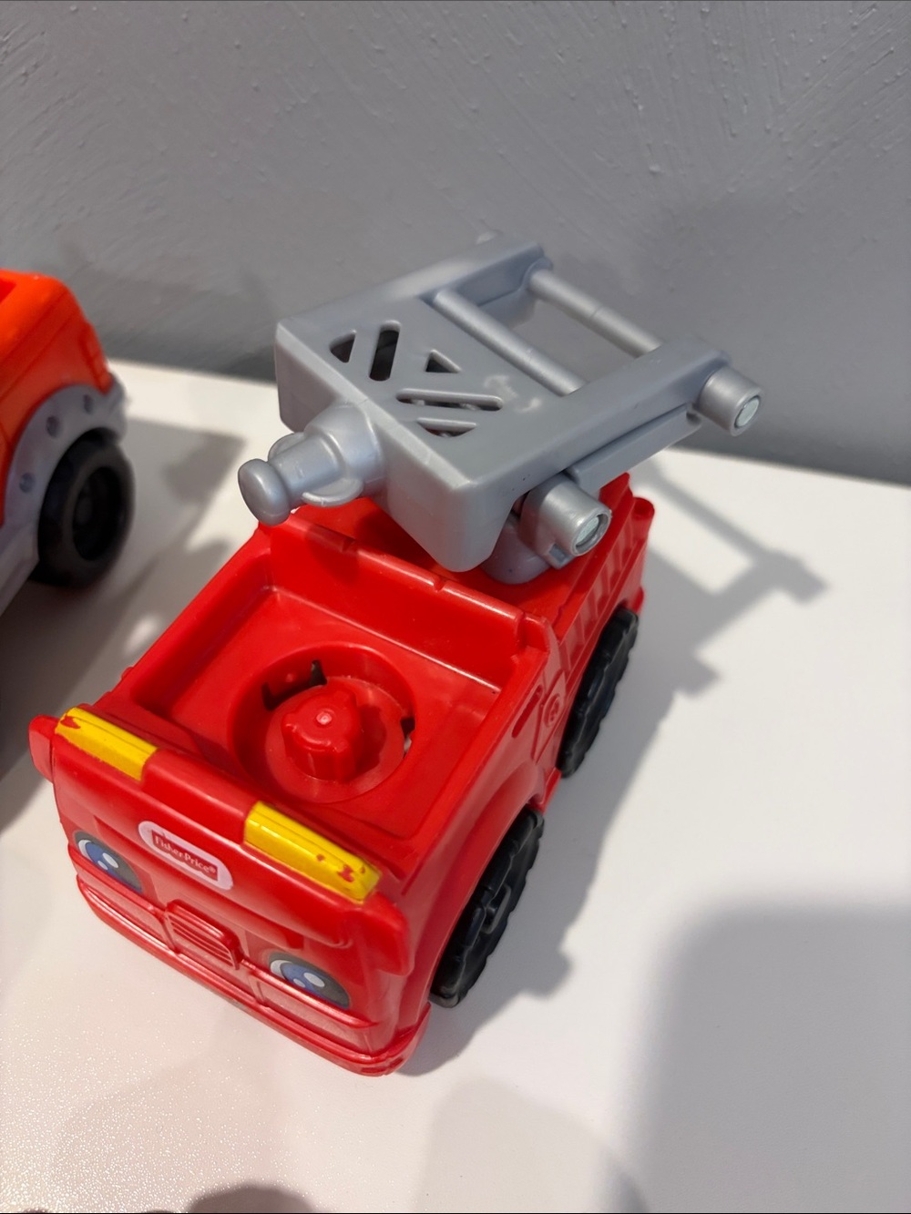 Fisher-Price Little People figures and vehicles lot - Picture 4 of 13